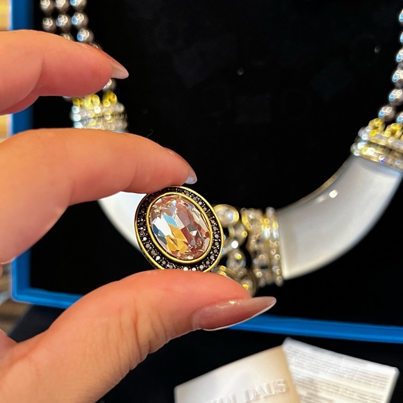 Heidi Daus 'Say it with Style' White Limited Edition Collection🤍✨ - Picture 13 of 14